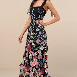NWT Lulus Thriving Poise Black 3D Floral Embroidered Tie-Strap Maxi Dress Sz M